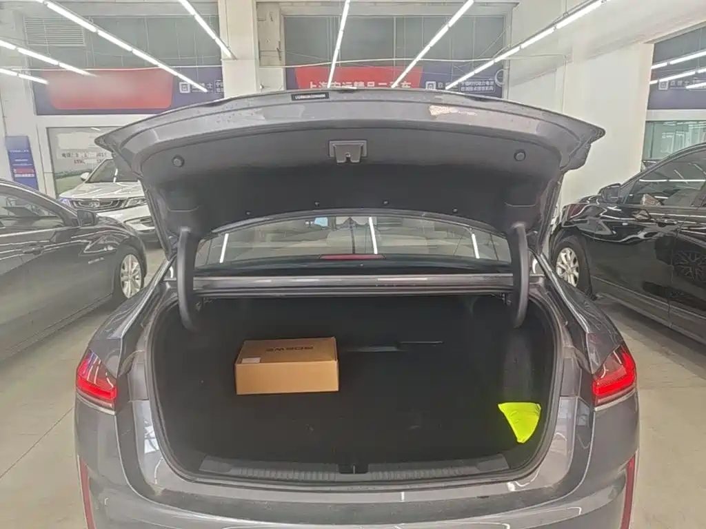 Roewe M7 DMH — миниатюра 19
