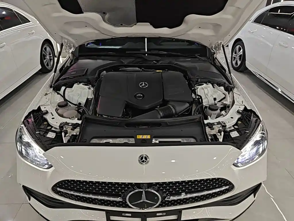 Mercedes-Benz C-Class — миниатюра 16