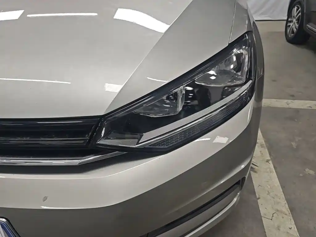 Volkswagen Touran — миниатюра 24