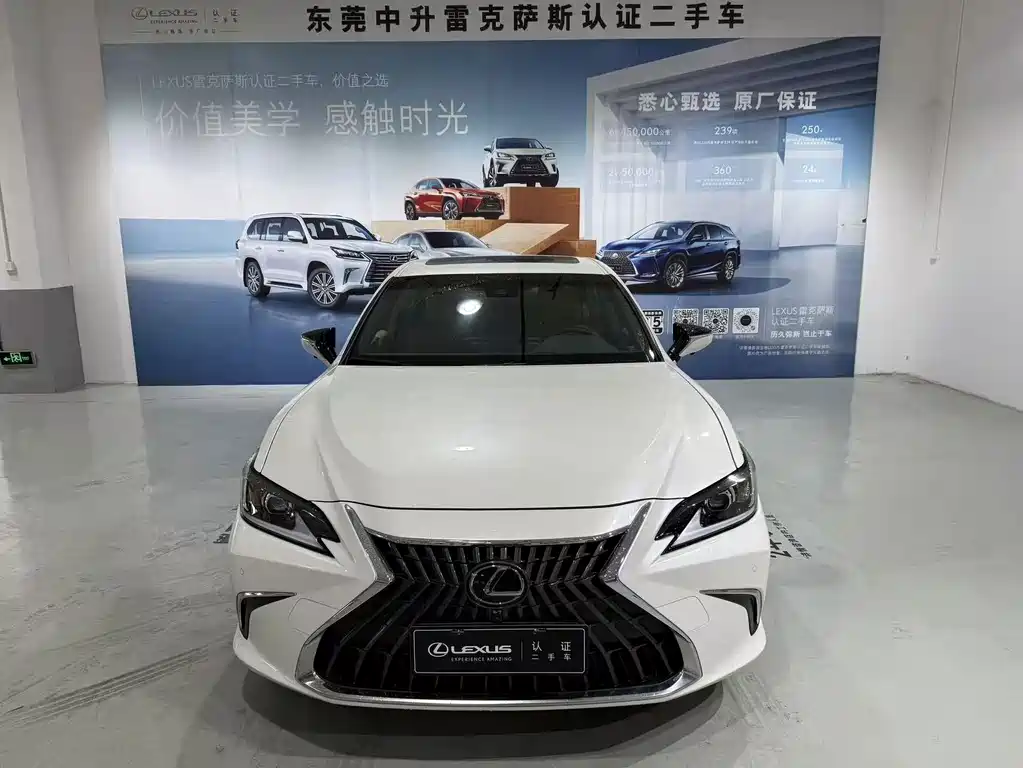 Lexus ES — миниатюра 2