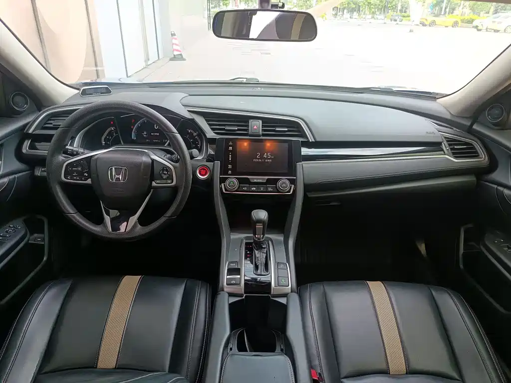 Honda Civic 2016 220TURBO CVT Luxury