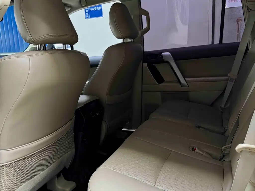 Toyota Prado (Import) — миниатюра 10