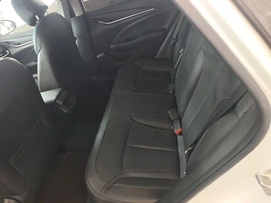 Buick Excelle — миниатюра 17