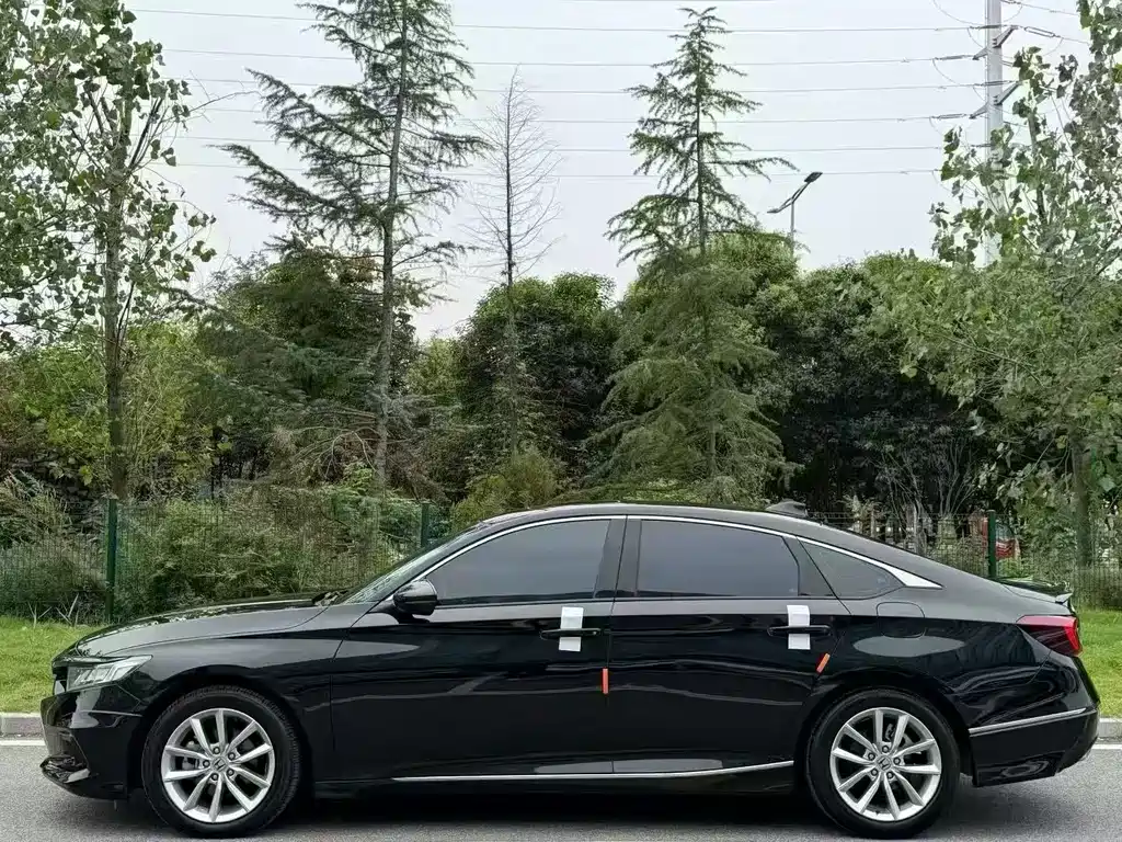 Honda Accord — миниатюра 6