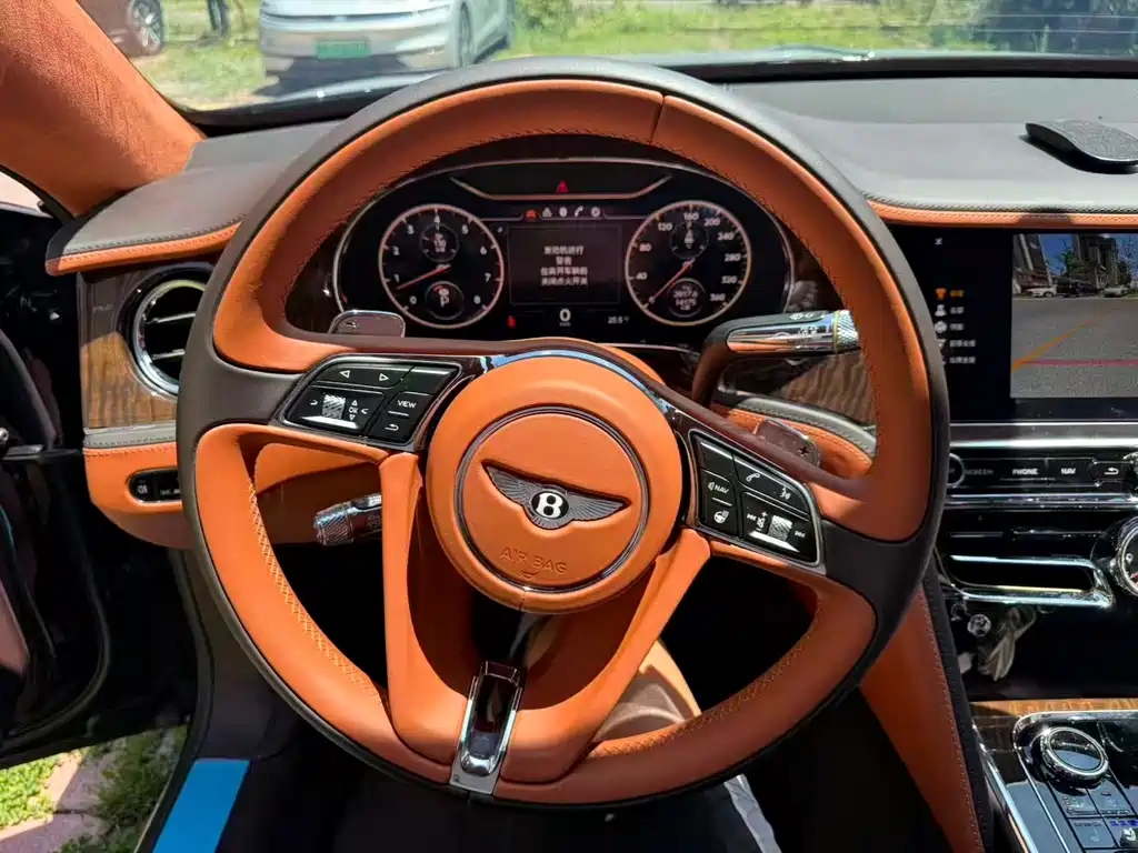 Bentley Flying Spur — миниатюра 11