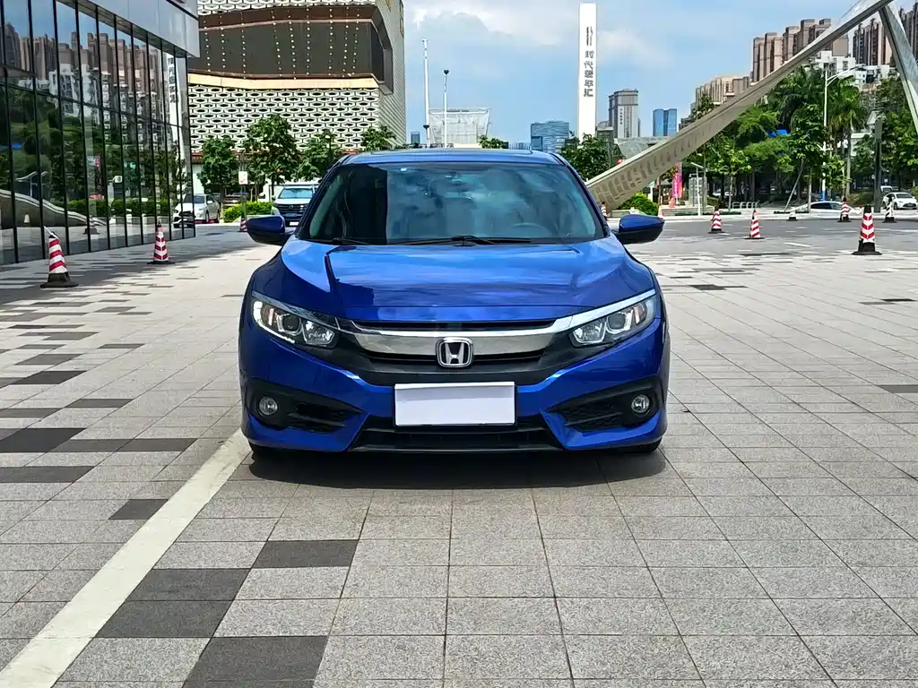 Honda Civic 2016 220TURBO CVT Luxury