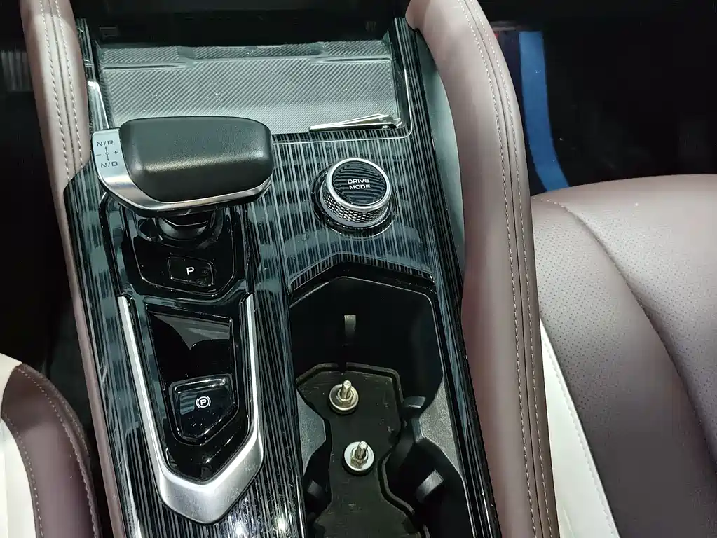 Geely Xingyue L — миниатюра 6