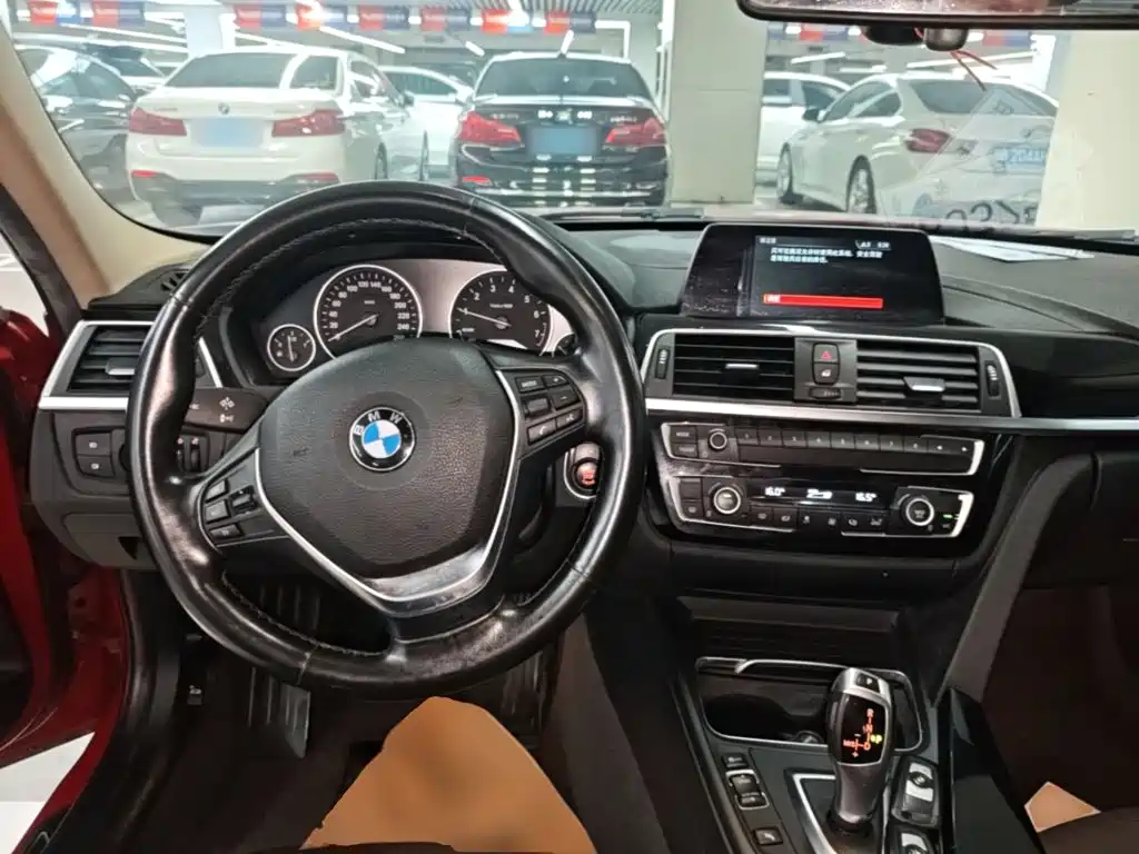 BMW 3 Series — миниатюра 11