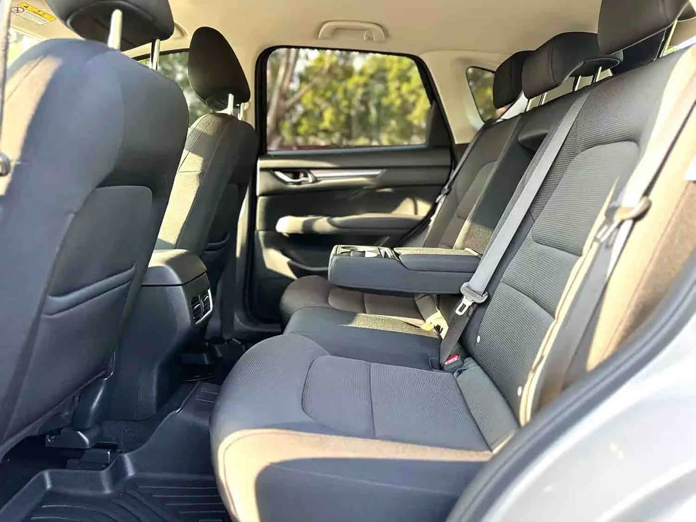 Mazda CX-5 2.0 л 2024 г. Белый, пробег 29000 км