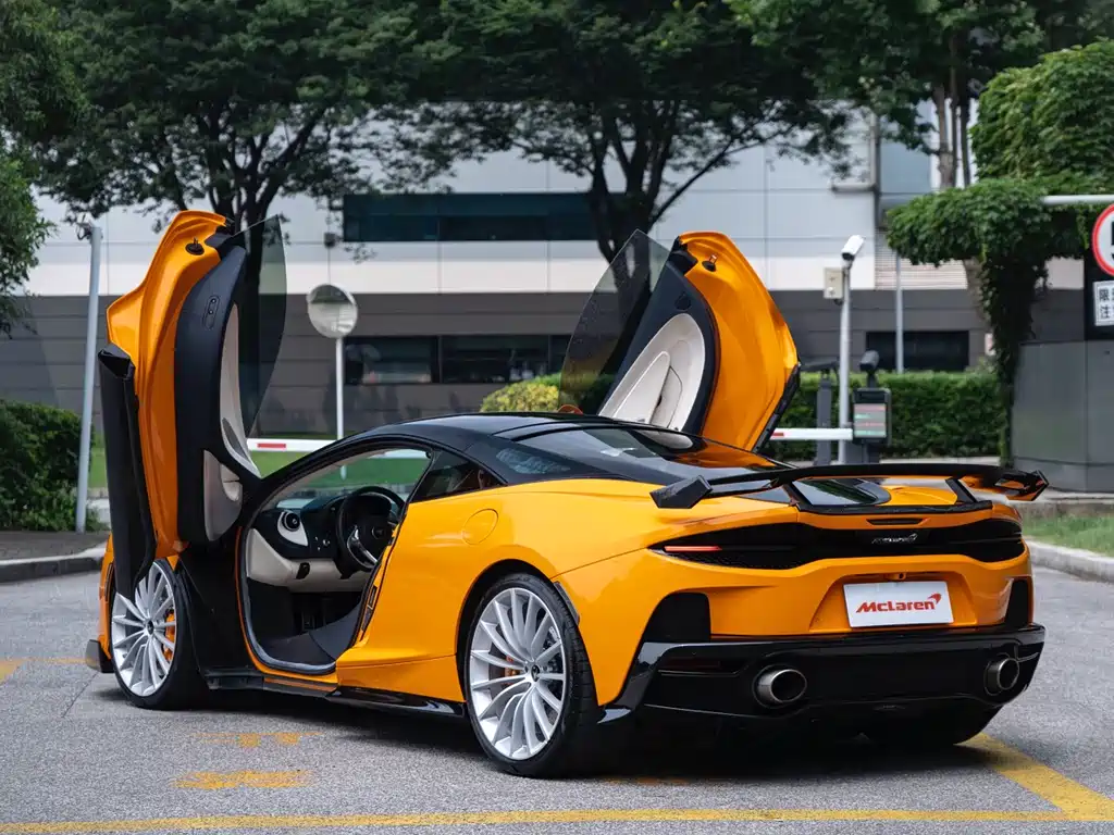 McLaren GT 2023 4.0T