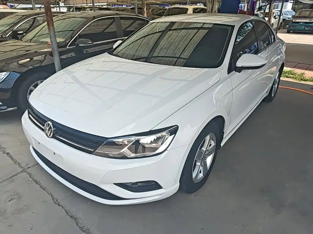Volkswagen Lamando 2018 230TSI DSG