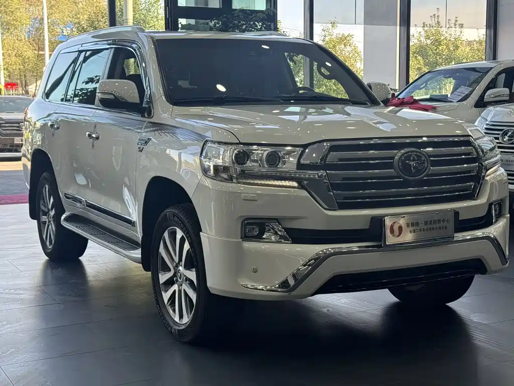 Toyota Land Cruiser — миниатюра 3