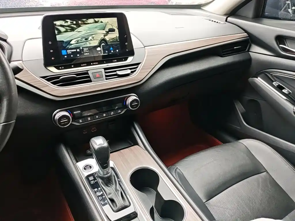 Nissan Teana — миниатюра 13