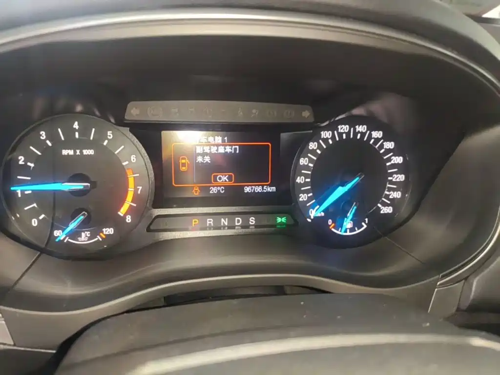 Ford Mondeo — миниатюра 12