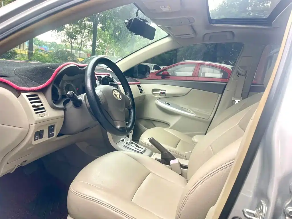 Toyota Corolla — миниатюра 4
