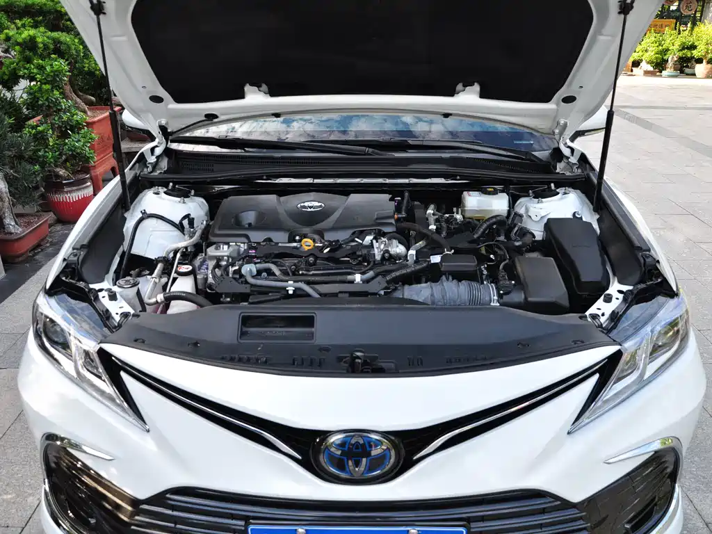 Toyota Camry — миниатюра 14