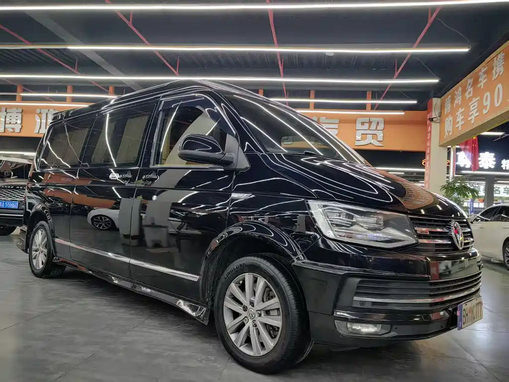 Volkswagen Caravelle 2017 2.0TSI Comfort 7 мест