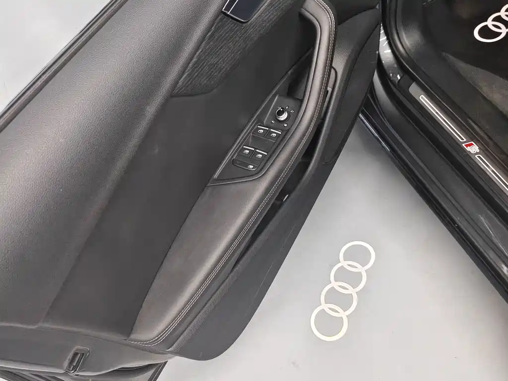 Audi A4L — миниатюра 4