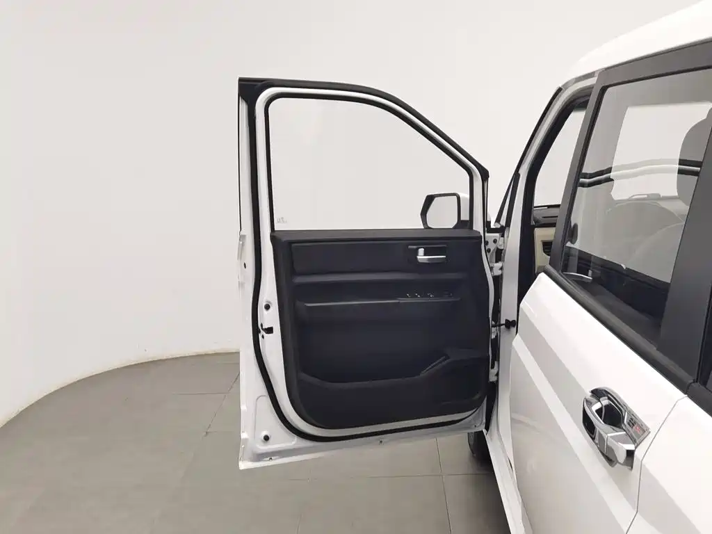 Wuling Hongguang PLUS — миниатюра 8