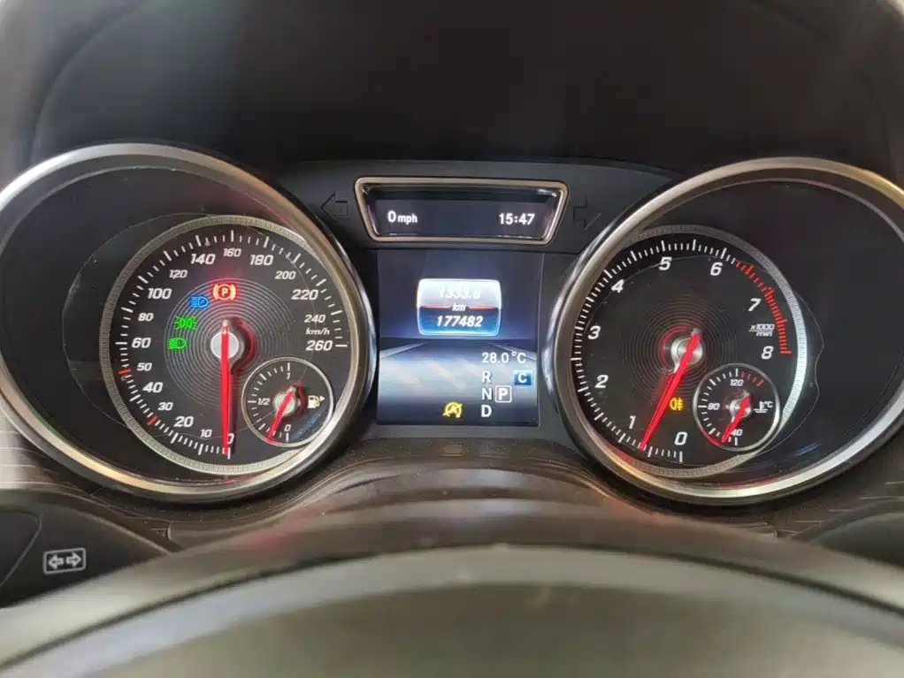 Mercedes-Benz GLE (Import) — миниатюра 12