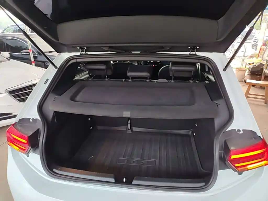 Volkswagen ID.3 — миниатюра 19