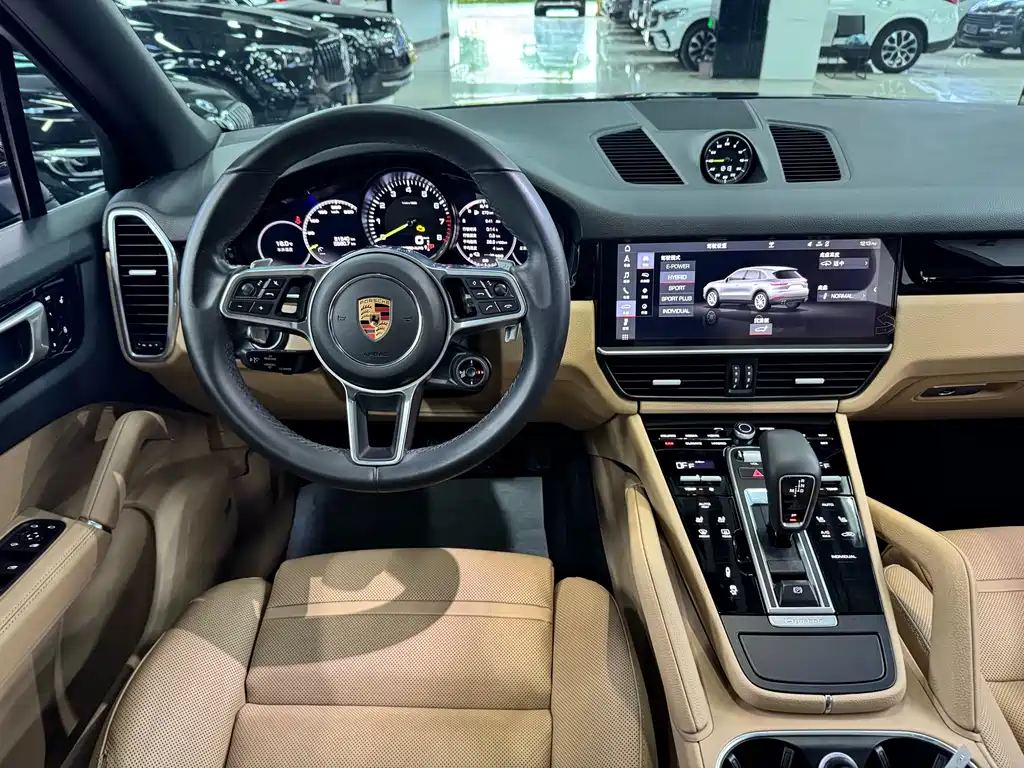 Porsche Cayenne Hybrid - фото 7