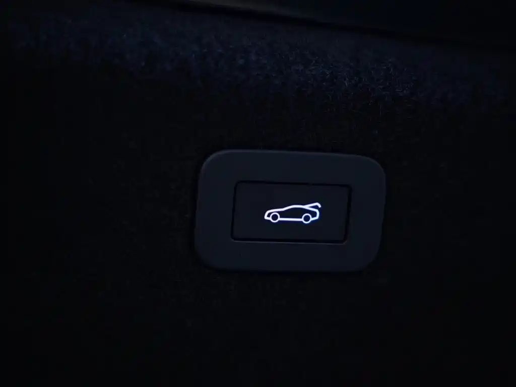 Jaguar XFL — миниатюра 47