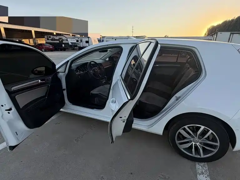 Volkswagen Golf — миниатюра 4