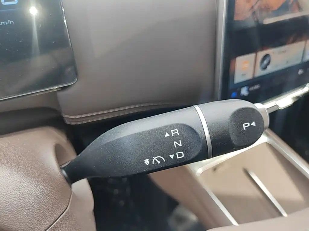 Wuling Xingguang 730 New Energy — миниатюра 14