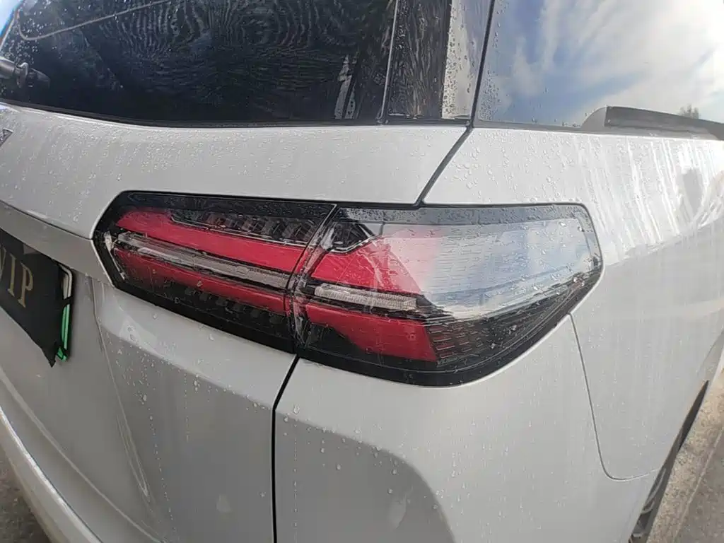 Wuling Xingguang 730 New Energy — миниатюра 8