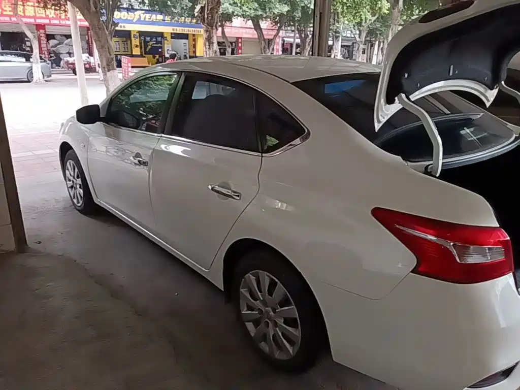 Nissan Sylphy — миниатюра 5