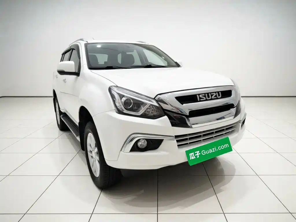 Isuzu MU-X — миниатюра 3