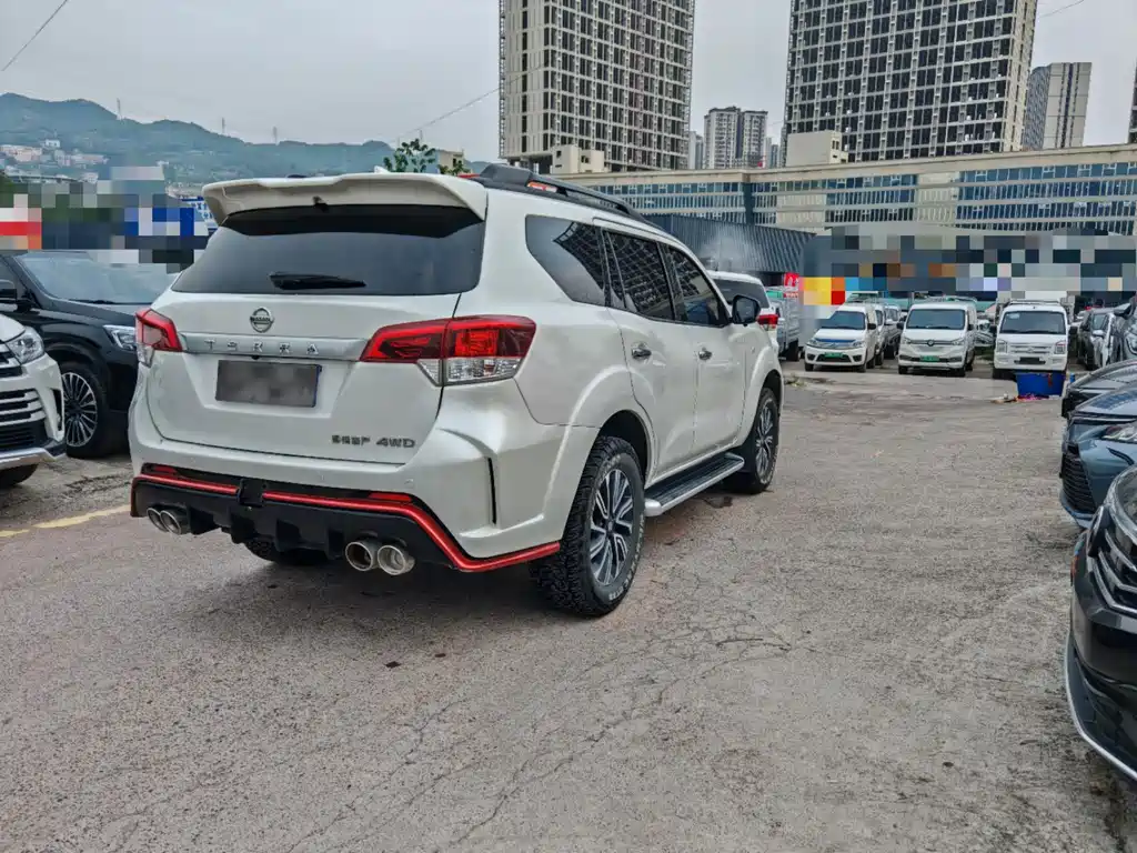 Nissan Terra — миниатюра 9