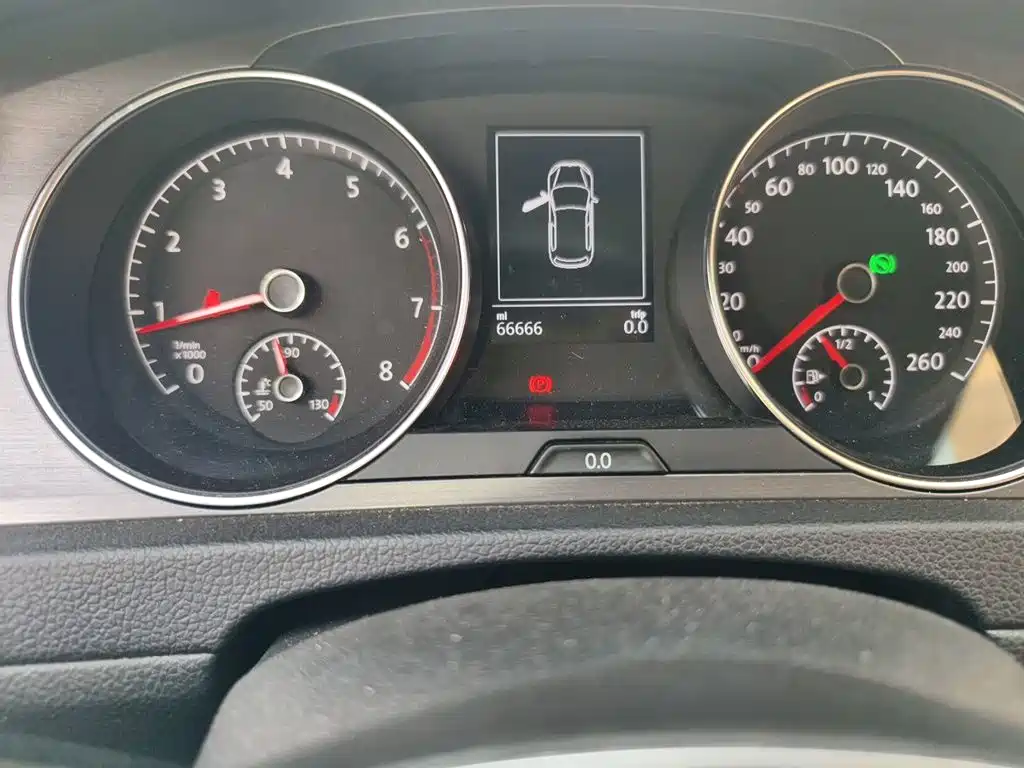 Volkswagen Golf — миниатюра 5