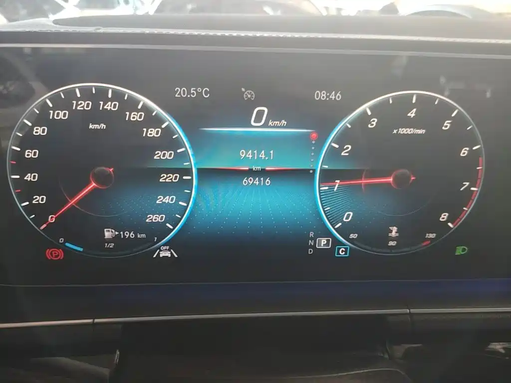 Mercedes-Benz GLE (Import) — миниатюра 12