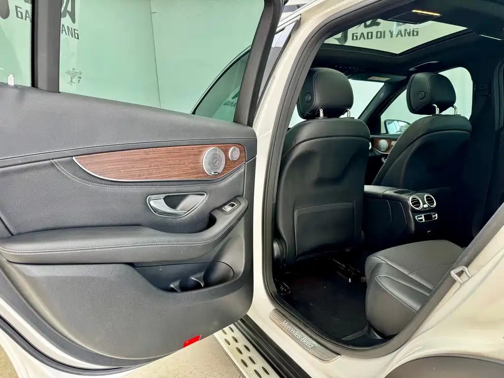 Mercedes-Benz GLC — миниатюра 11