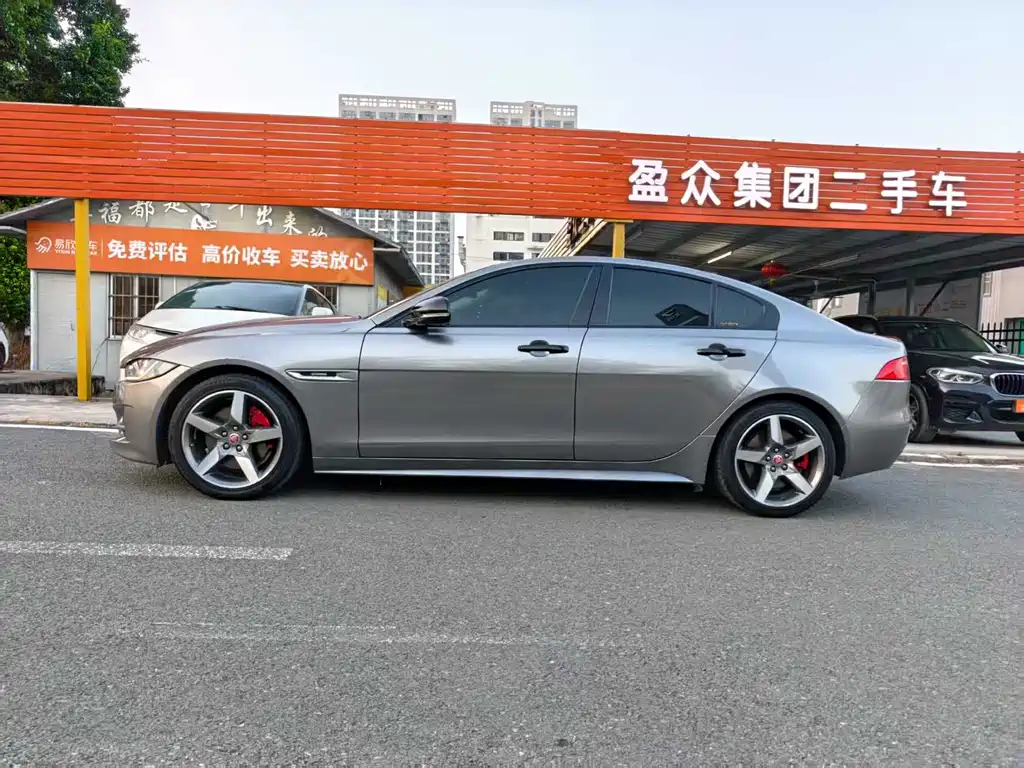 Jaguar XE — миниатюра 4