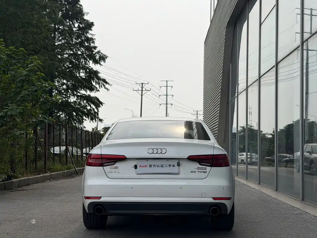 Audi A4L — миниатюра 4