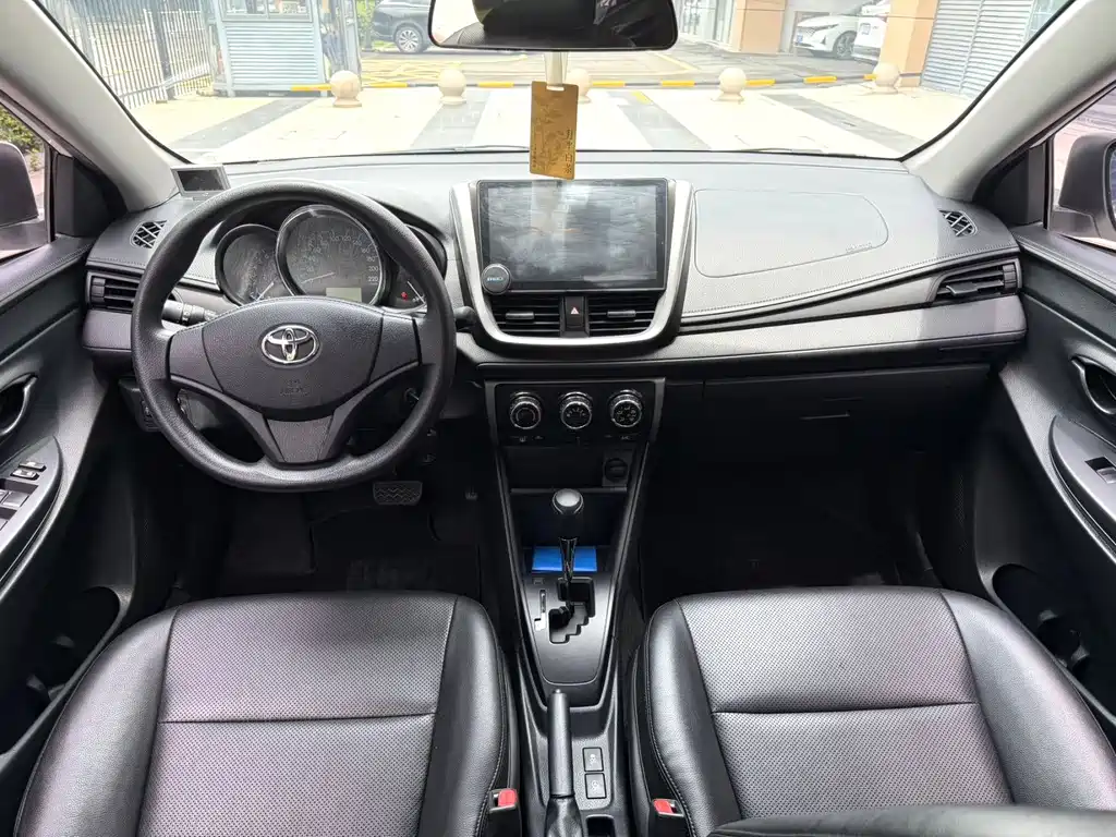 Toyota Vios FS — миниатюра 5
