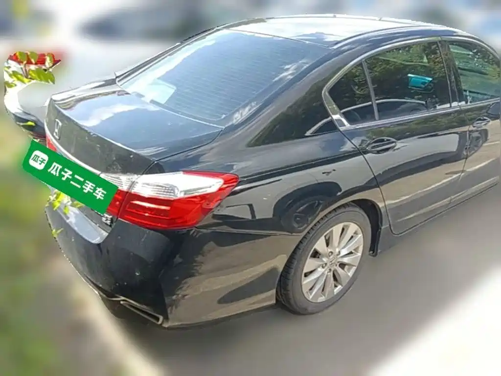 Honda Accord — миниатюра 10