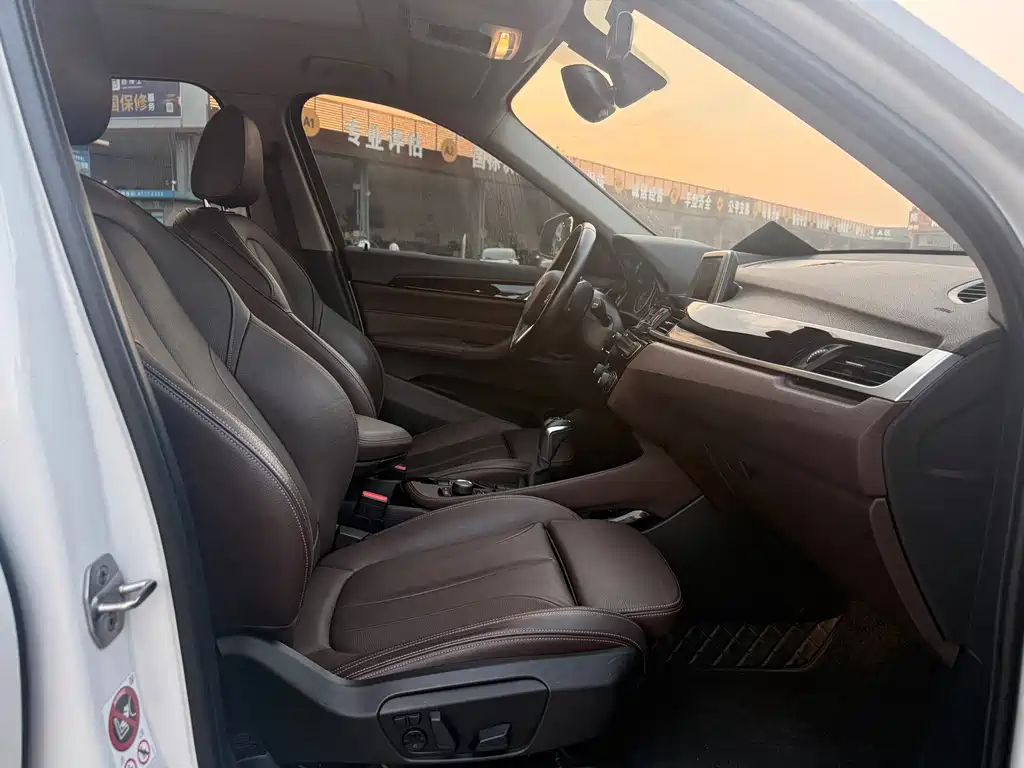 BMW X1 — миниатюра 9