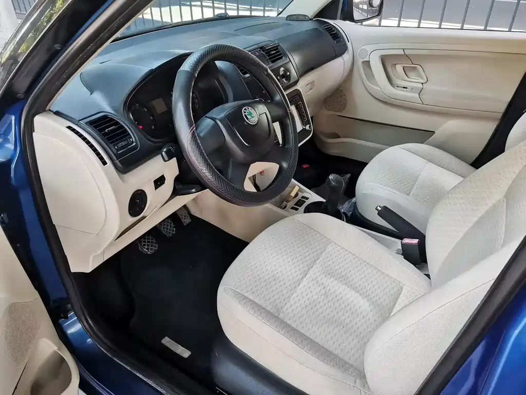 Skoda Fabia — миниатюра 5