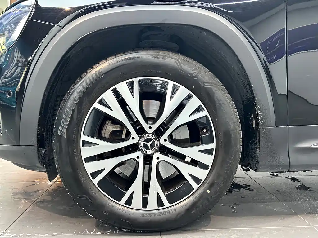 Mercedes-Benz GLB — миниатюра 10