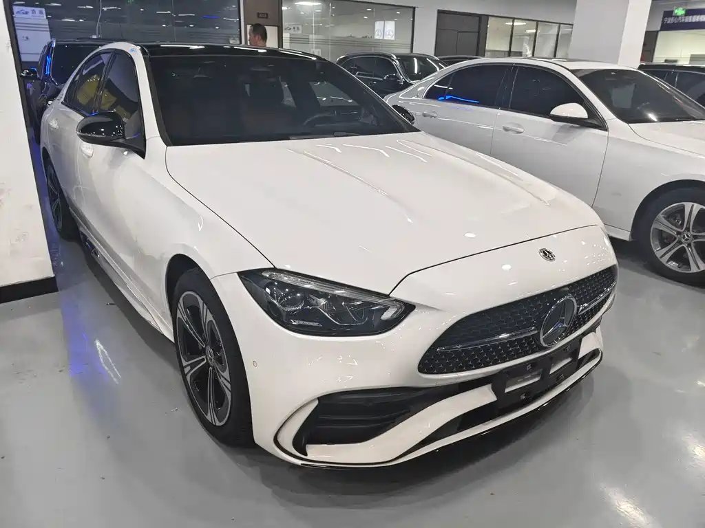 Mercedes-Benz C-Class — миниатюра 3