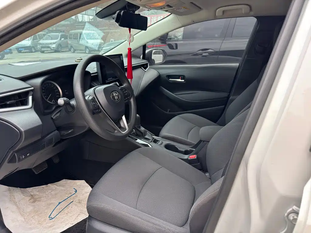 Toyota Corolla — миниатюра 4