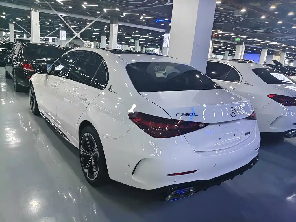 Mercedes-Benz C-Class — миниатюра 19