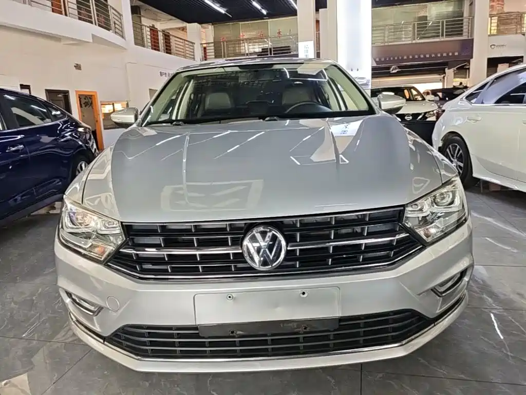 Volkswagen Bora — миниатюра 3