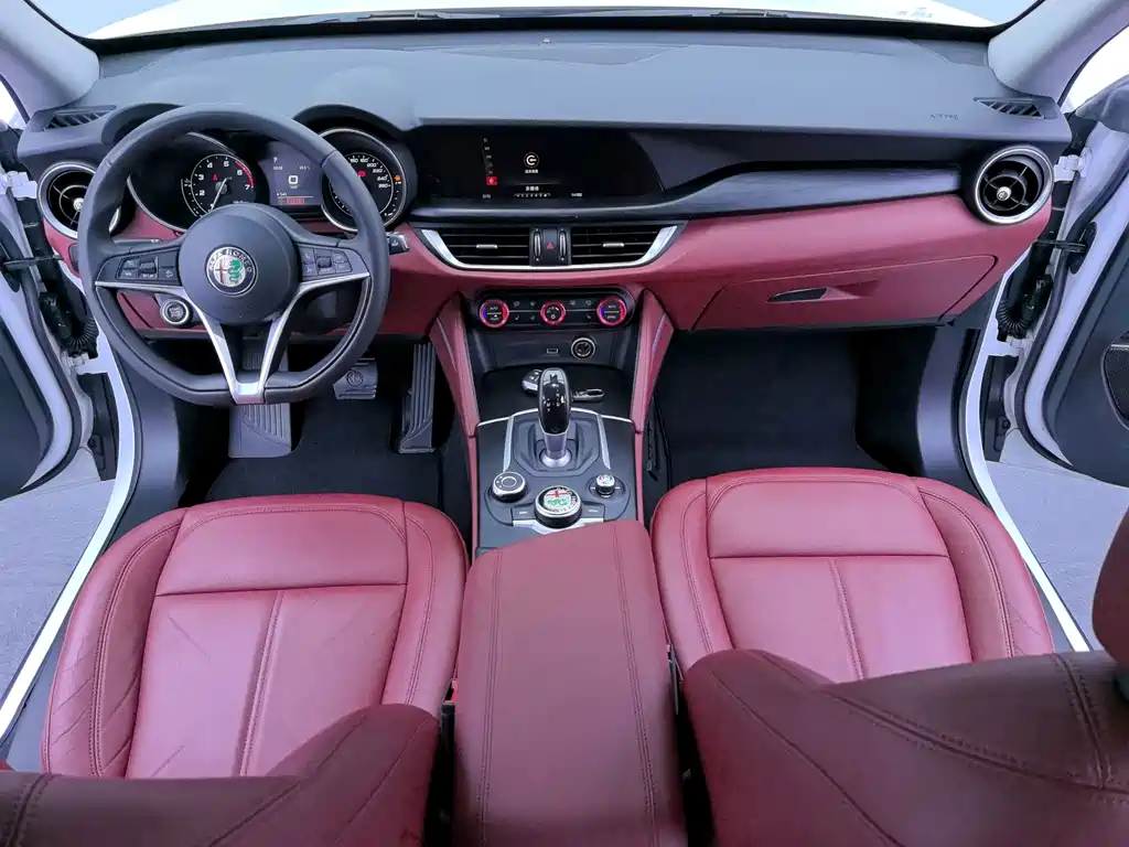 Alfa Romeo Stelvio — миниатюра 8