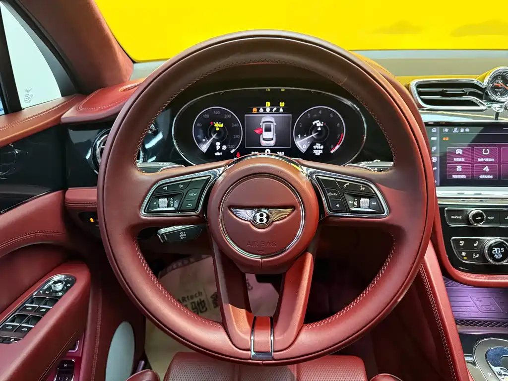 Bentley Bentayga — миниатюра 15