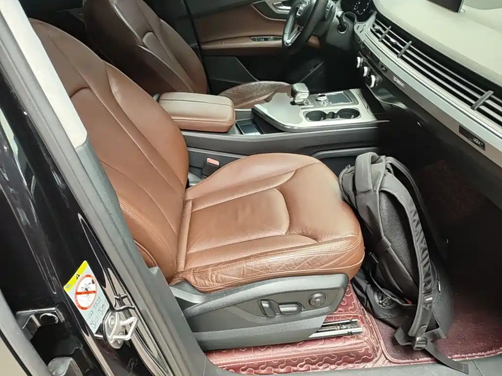 Audi Q7 — миниатюра 25
